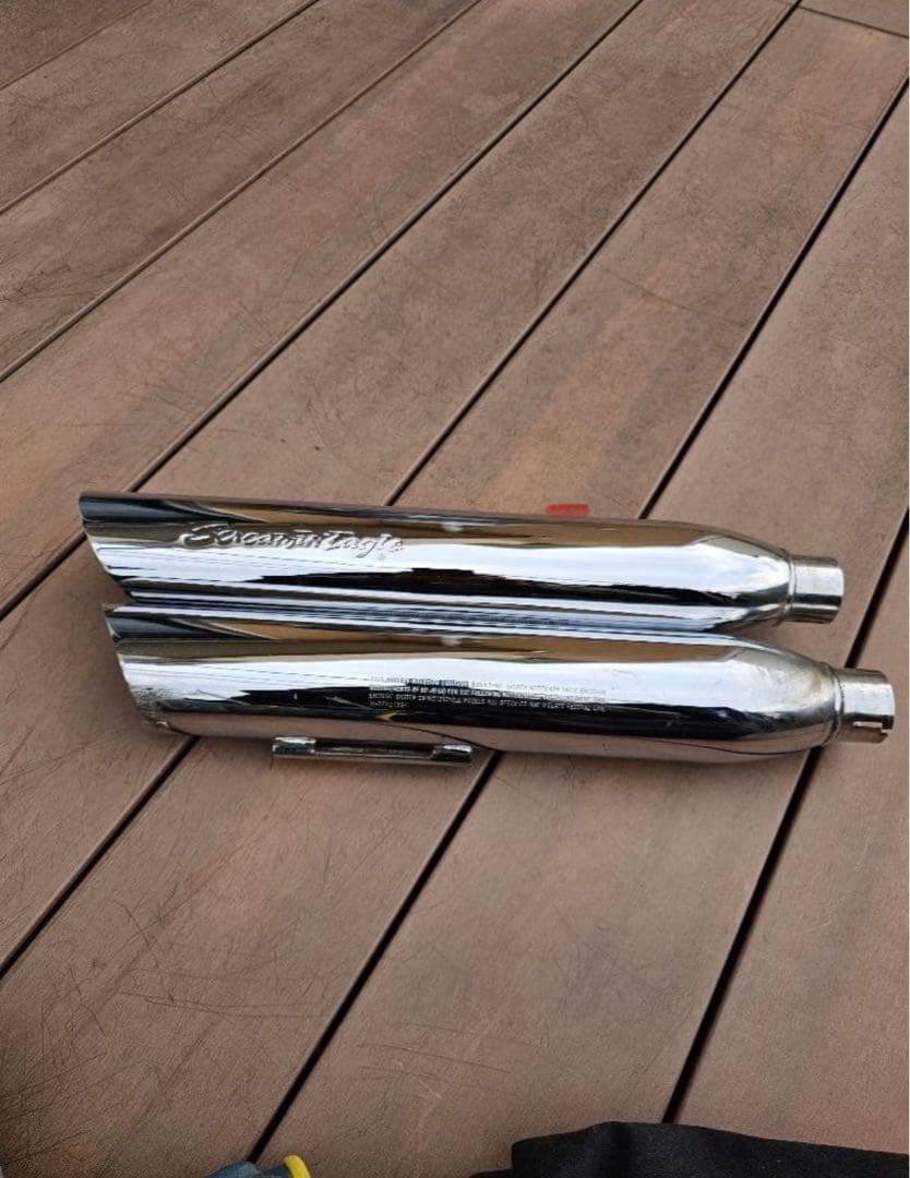 ハーレー ダイナ 2005年 スクリーミンイーグル マフラー