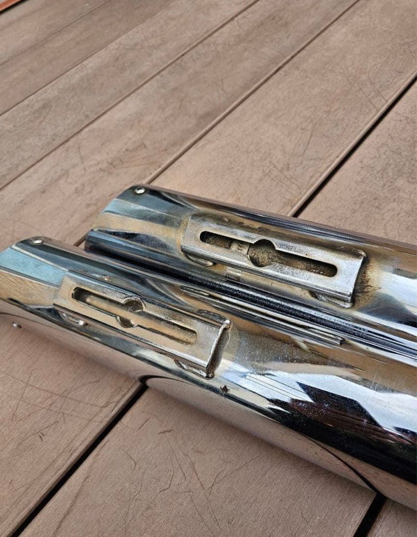 ハーレー ダイナ 2005年 スクリーミンイーグル マフラー