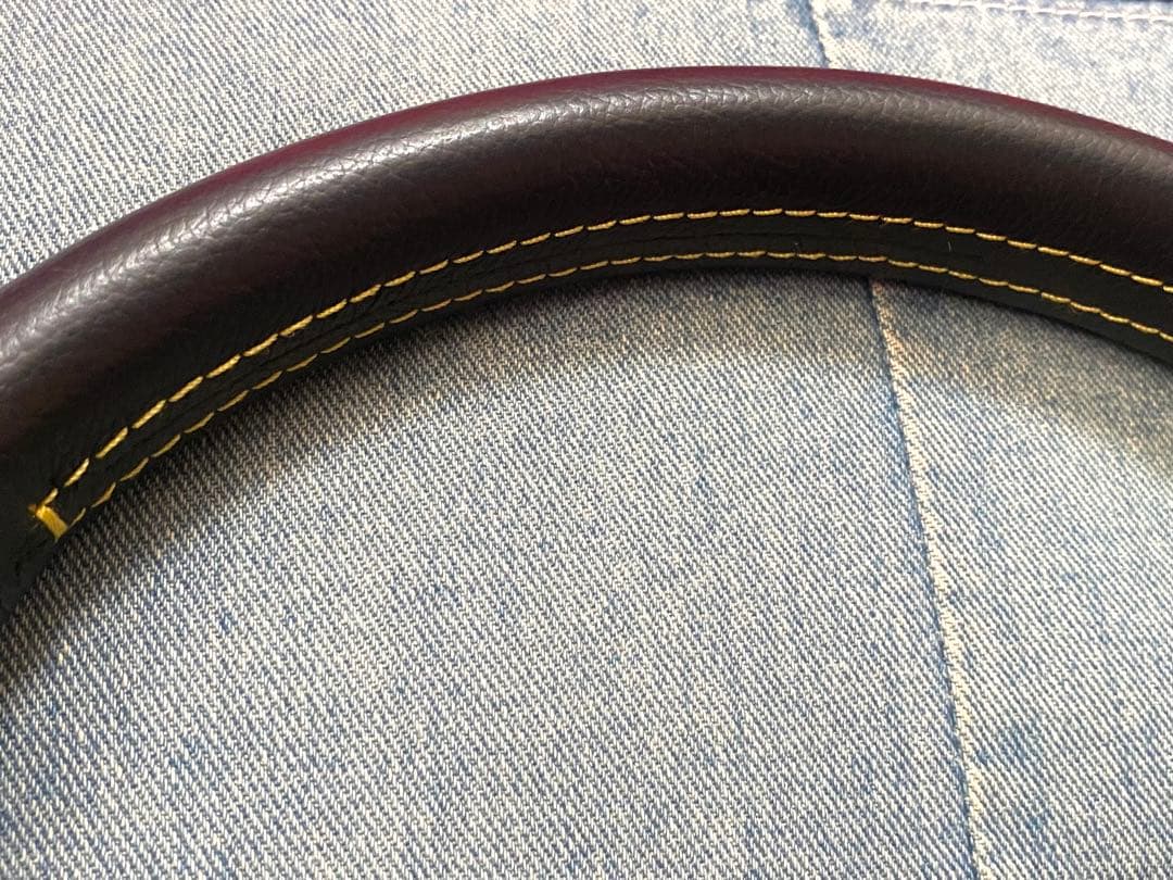 美品　MOMO VELOCE RACING 320mm ステアリング