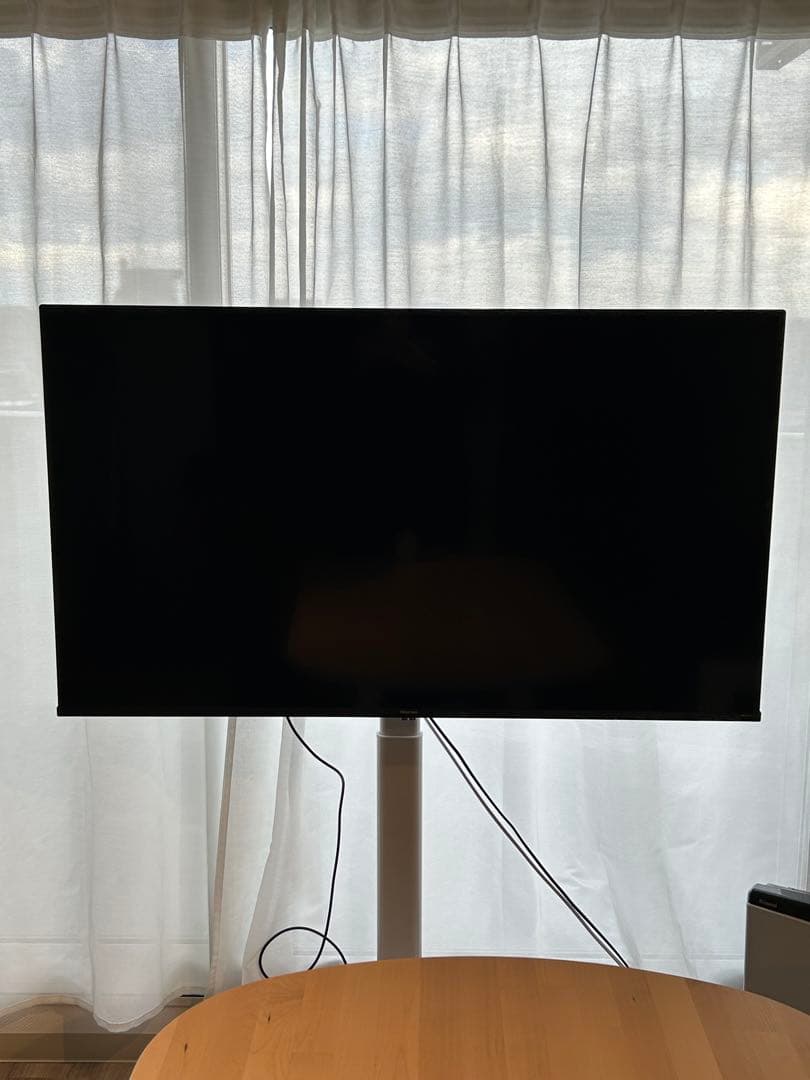 スタンド式液晶テレビ（テレビ台含む)
