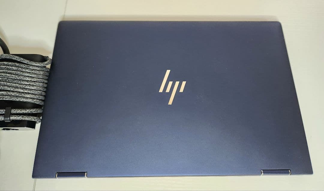 Dragonfly G2 第11世代Corei5 8GB 512GB