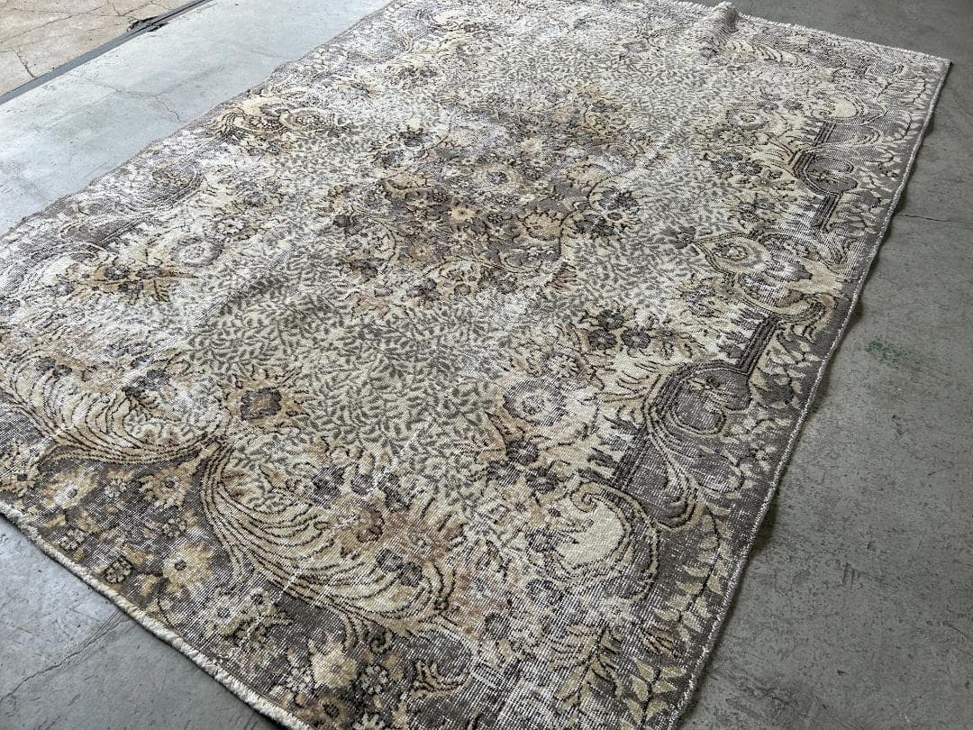 【Vintage rug】オーバーダイ｜194 x 279 cm｜トルコラグ