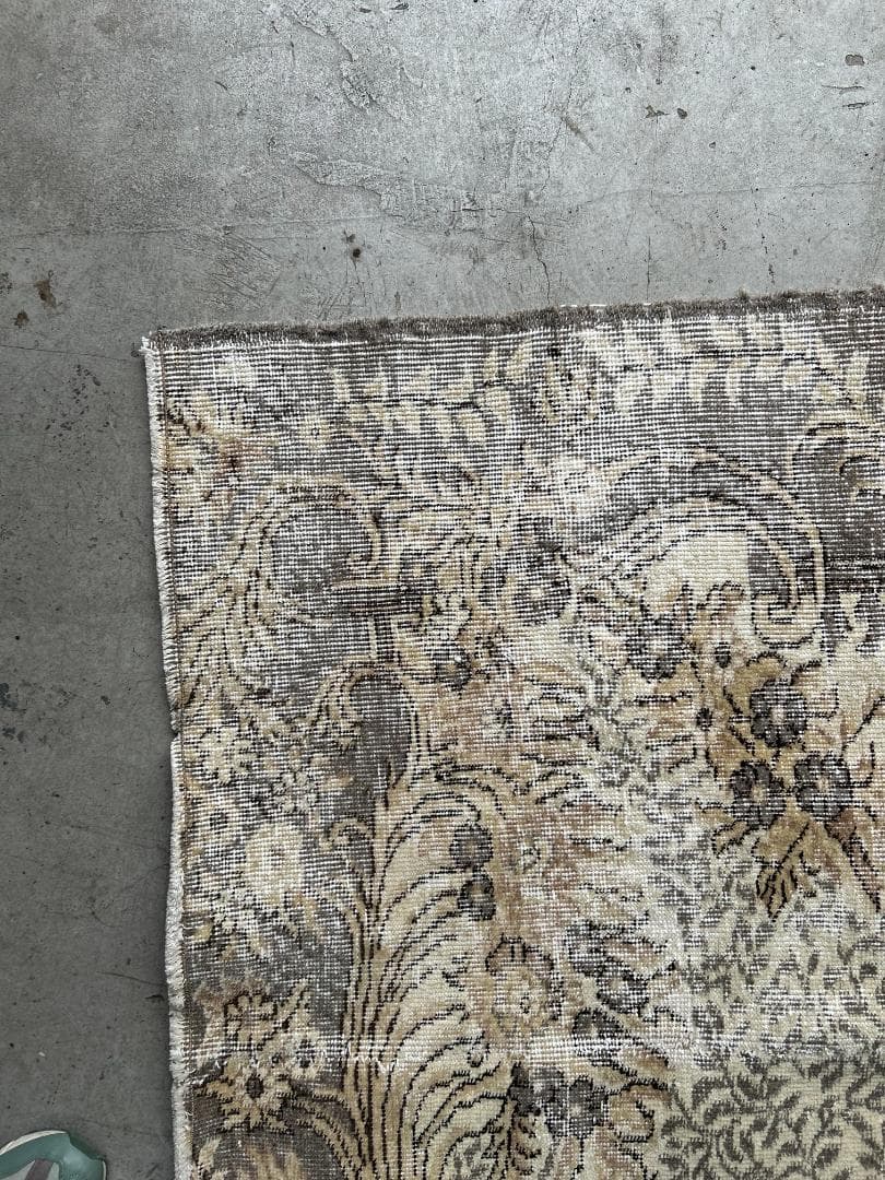 【Vintage rug】オーバーダイ｜194 x 279 cm｜トルコラグ