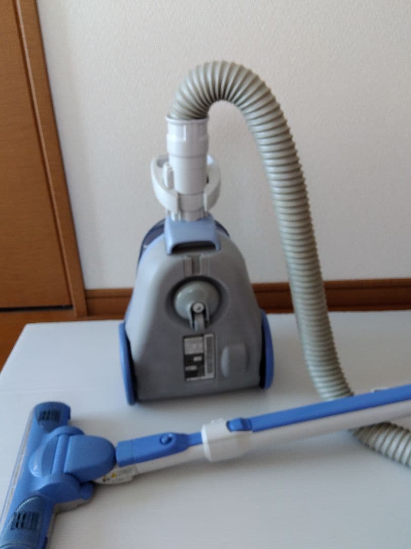 HITACHI サイクロン掃除機 青