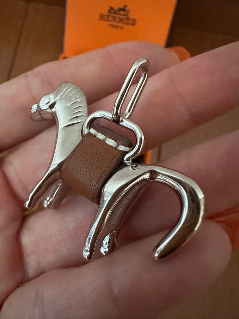 HERMESエルメス　チャーム　希少