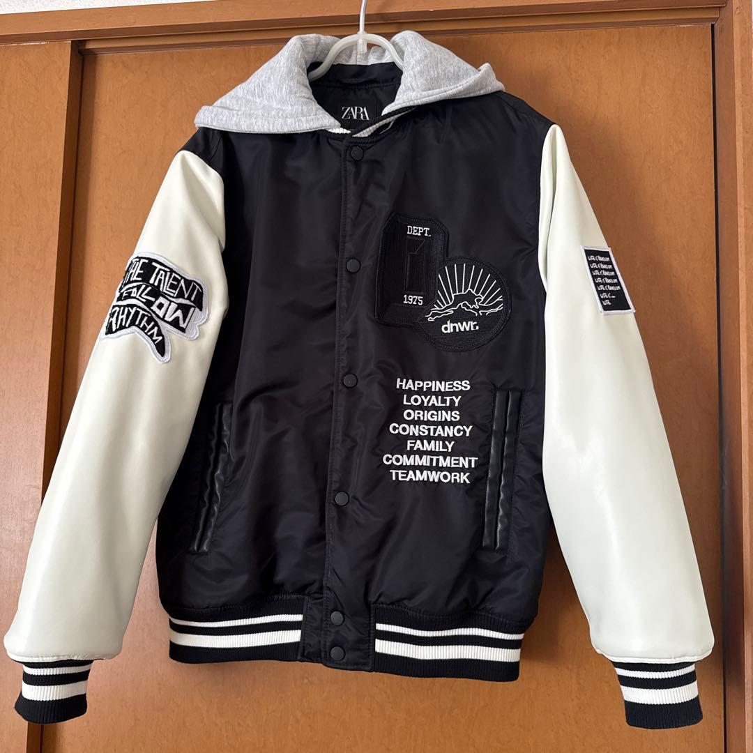 ZARA フード付きスタジャン ブラック/ホワイト