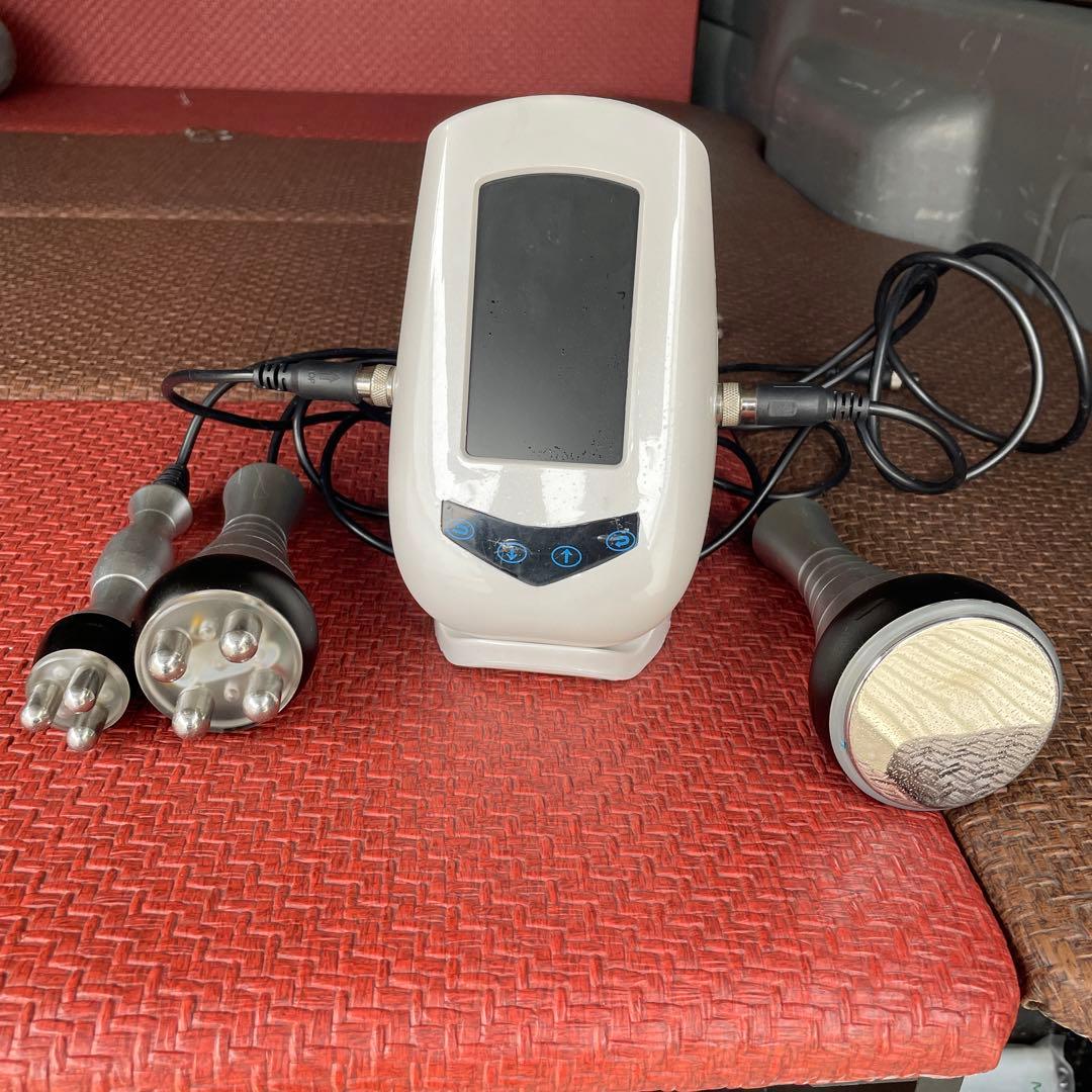 デジタル美顔器 3in1 40Khzキャビテーション＋ラジオ波 簡単操作