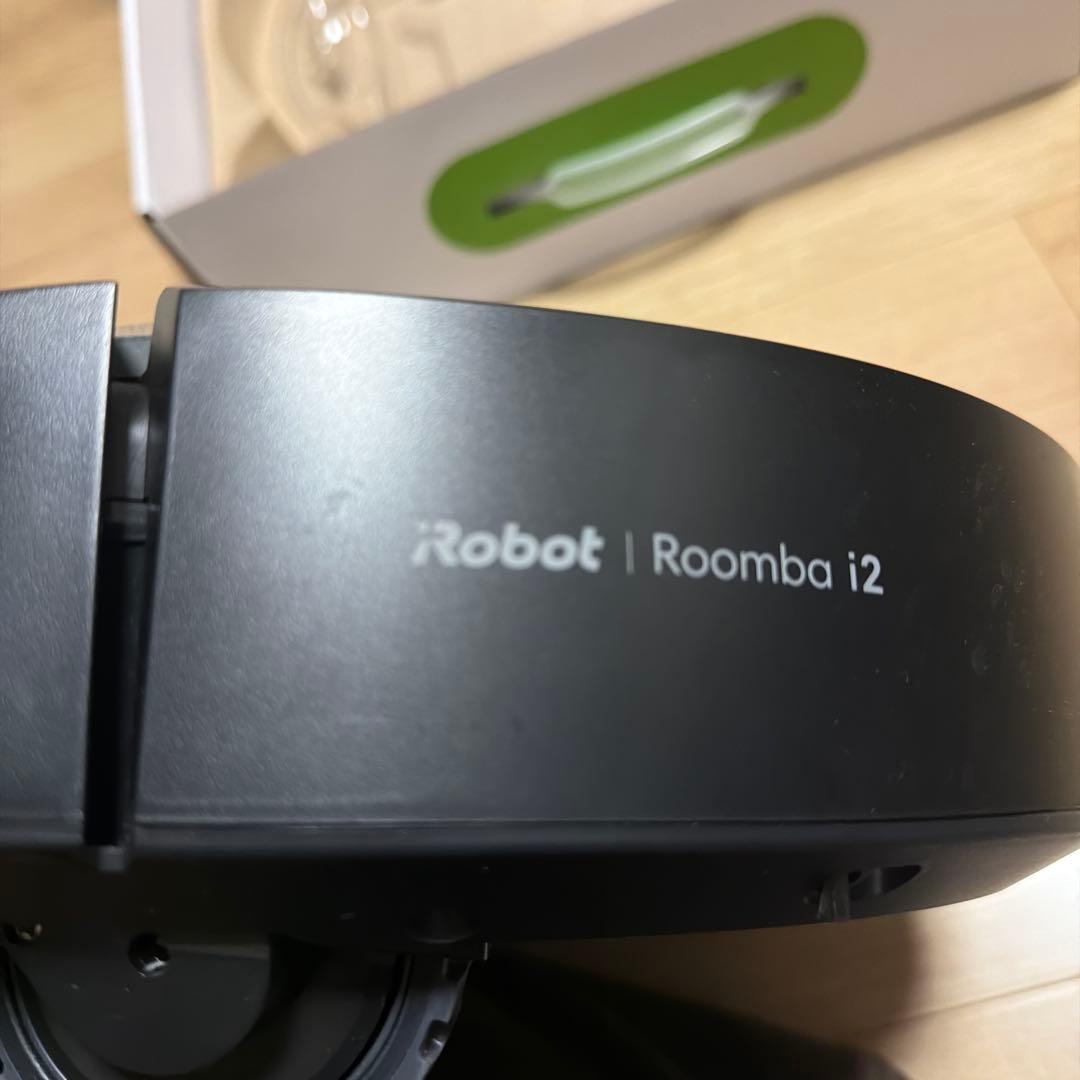 iRobot Roomba i2 本体
