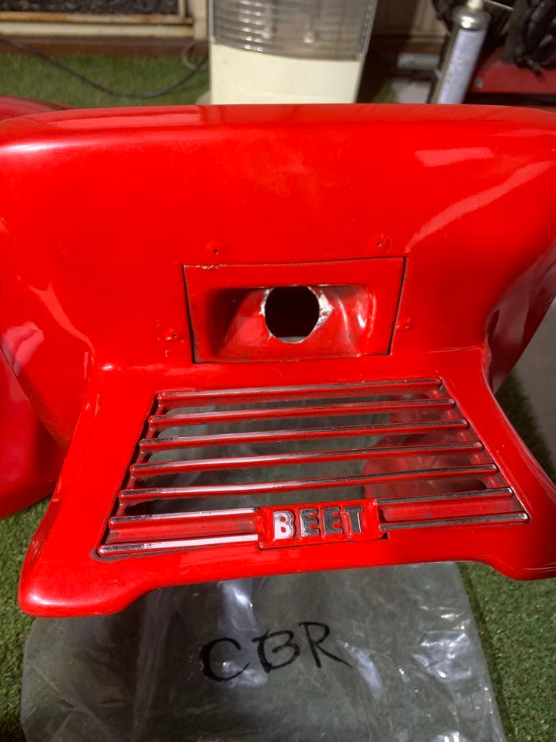 cbr400f 外装セット　beet 赤ソリ　送料込み！