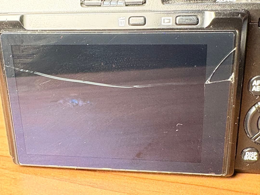 FUJIFILM X70 ブラック　動作品　【ワイコン付き】