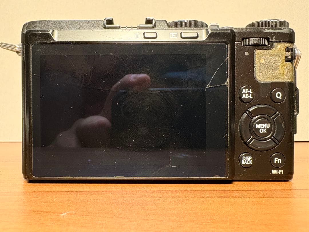 FUJIFILM X70 ブラック　動作品　【ワイコン付き】