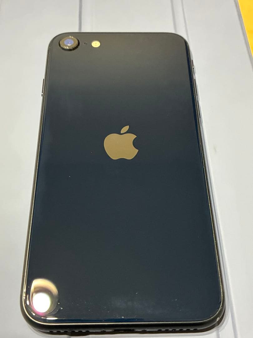 iPhone se3 128GB SIMフリー