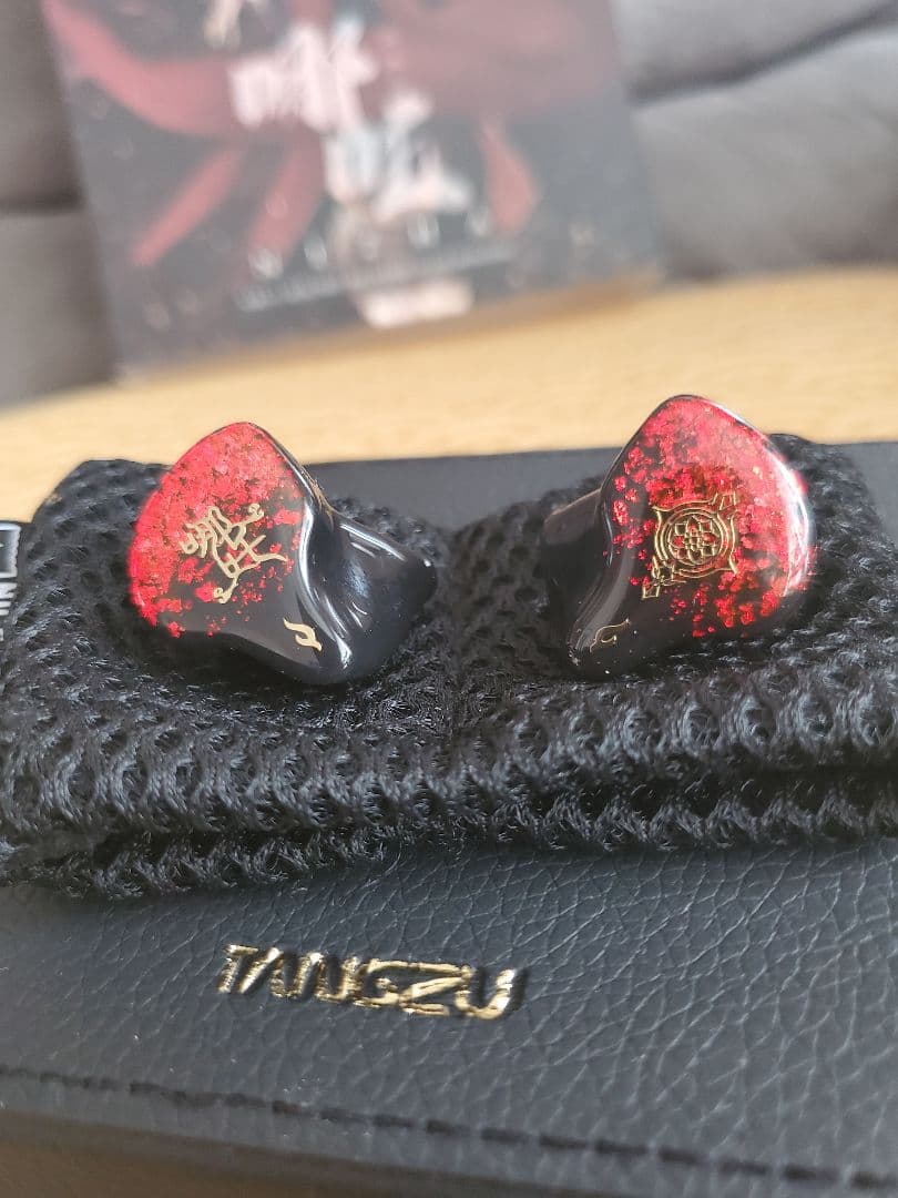 (説明文要確認) 有線イヤホン TANGZU NEZHA 6BA+1EST