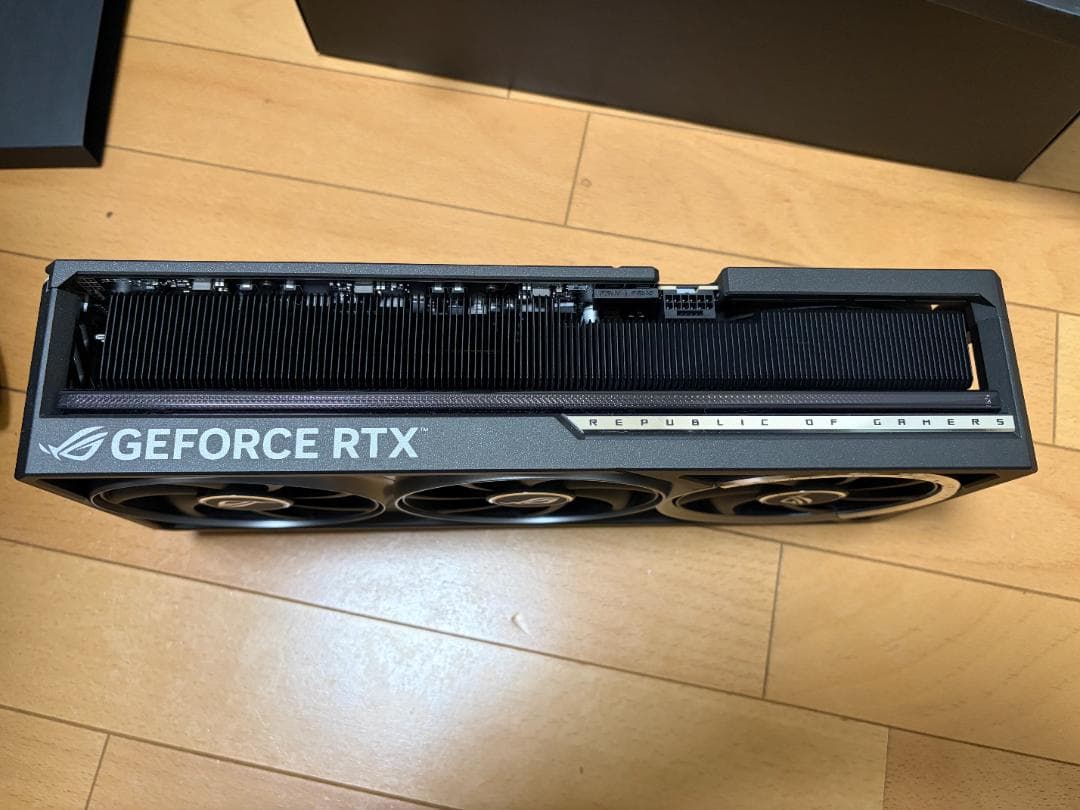ASUS ROG ASTRAL RTX 5090 中古 (欠品あり)