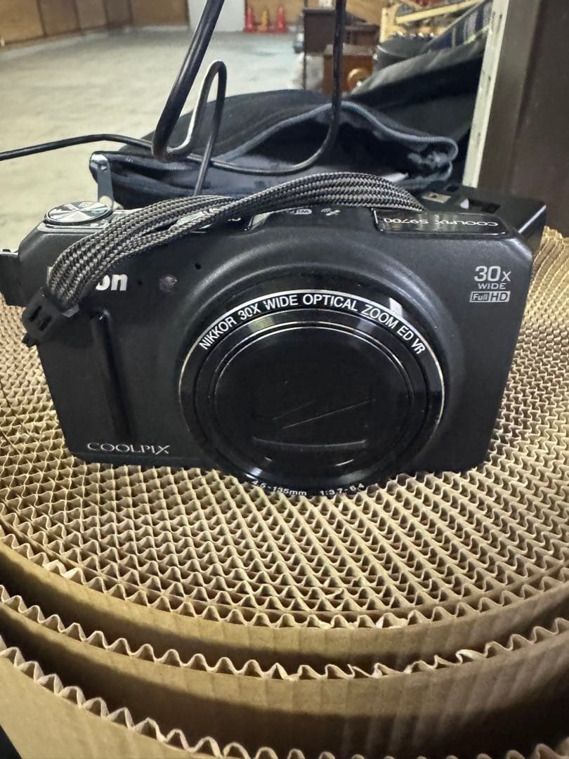 ハナNikon COOLPIX S9700 30倍ズーム　動作確認済み