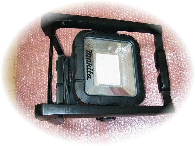 マキタ LED 作業灯 投光器【 ML805 】