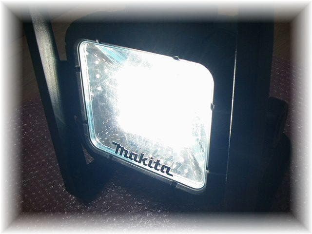 マキタ LED 作業灯 投光器【 ML805 】