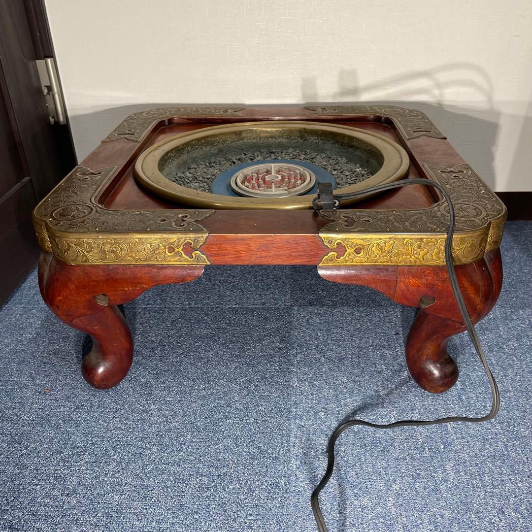 【昭和レトロ】電気火鉢 大名火鉢風 四角形 四猫脚 錺金具 蔦文様 家紋所風