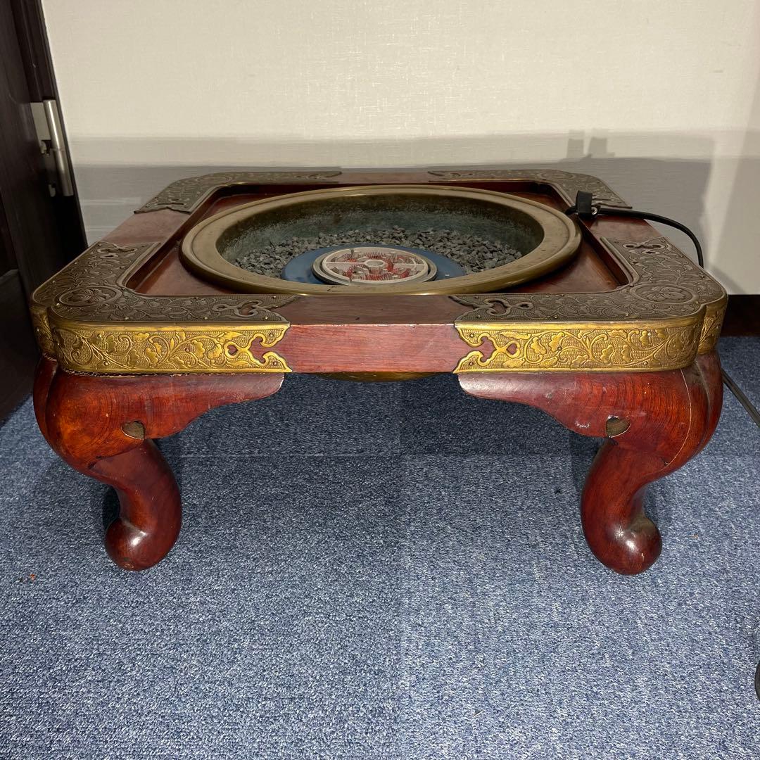 【昭和レトロ】電気火鉢 大名火鉢風 四角形 四猫脚 錺金具 蔦文様 家紋所風