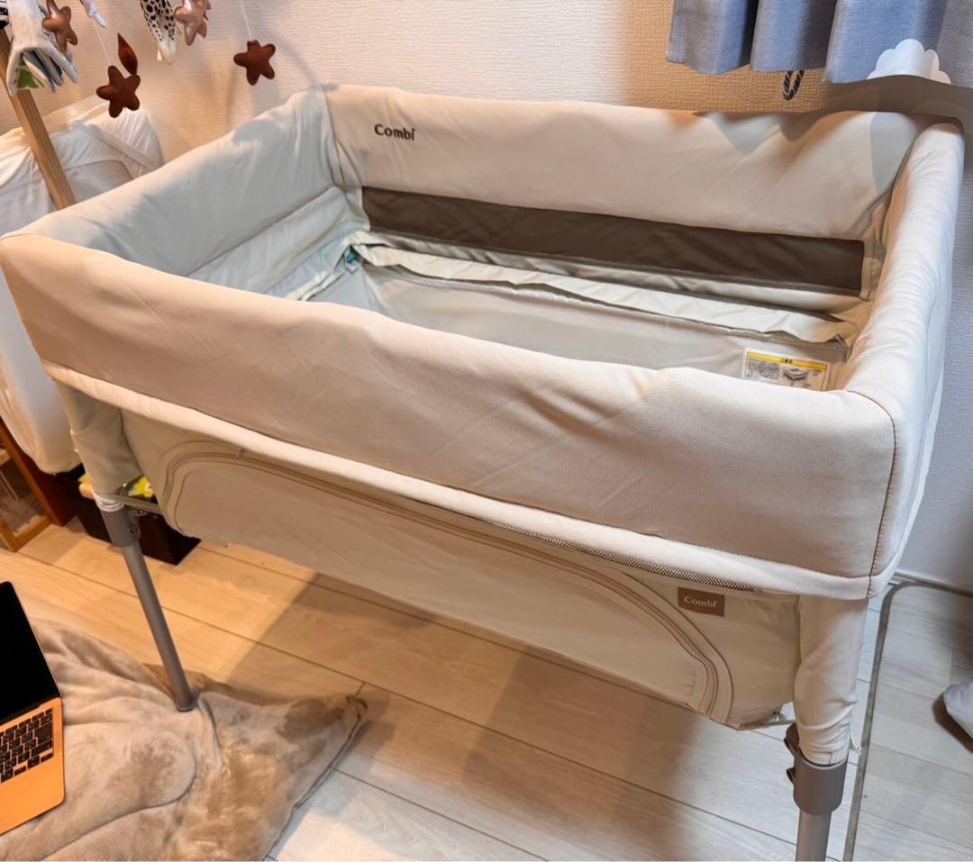 Combi ベビーベッド 専用ベッドマット　 収納バッグ、説明書付き