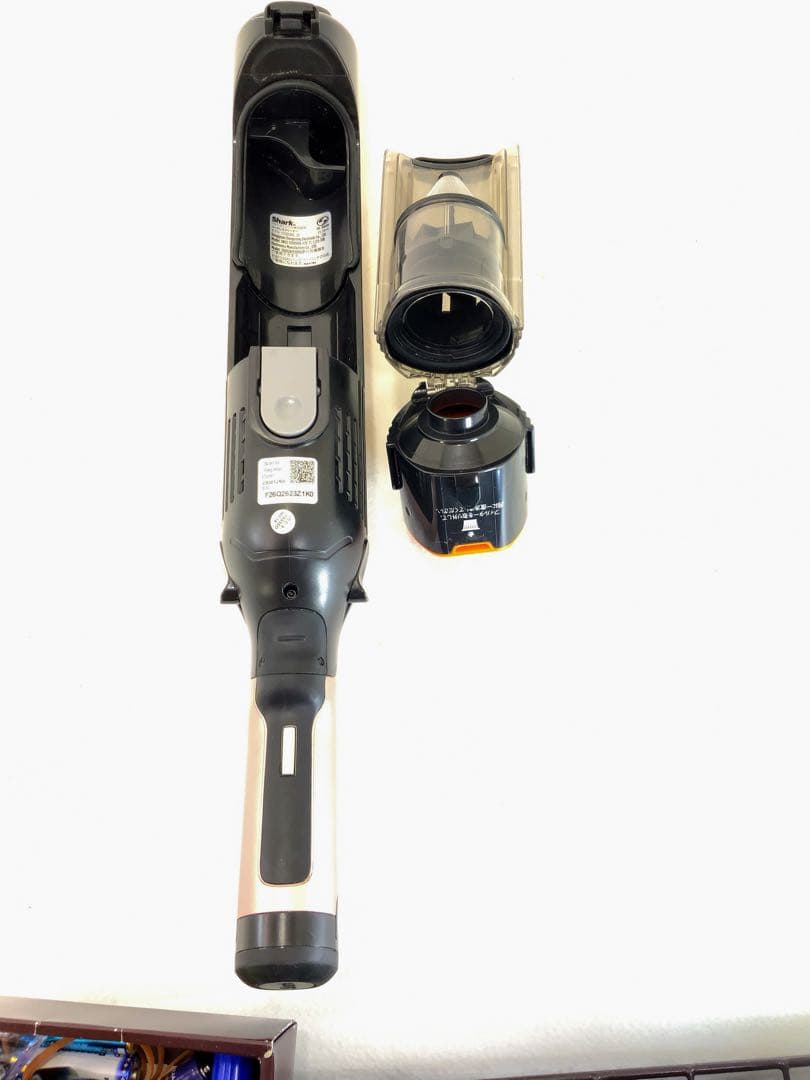 shark コードレスクリーナー　ローズゴールド　CS501JRG