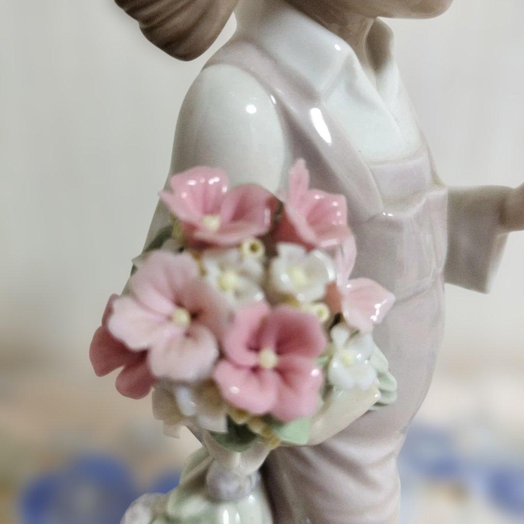 リヤドロ　小鳥と話す少女　No.5217