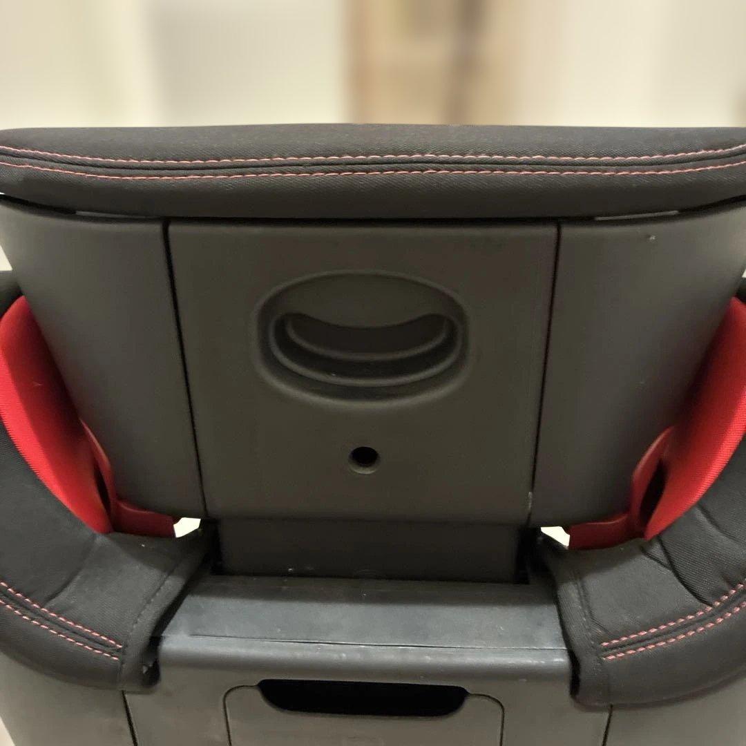 AMG メルセデス車用チャイルドシート ブラック/レッド