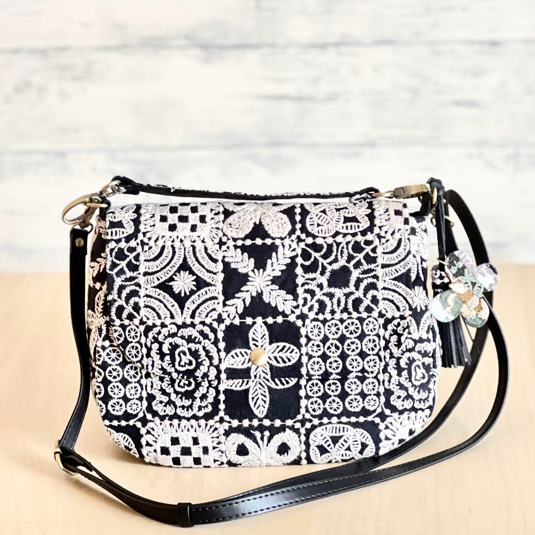 ⭐︎ミナペルホネン コロンとしたショルダーバッグMB602-085