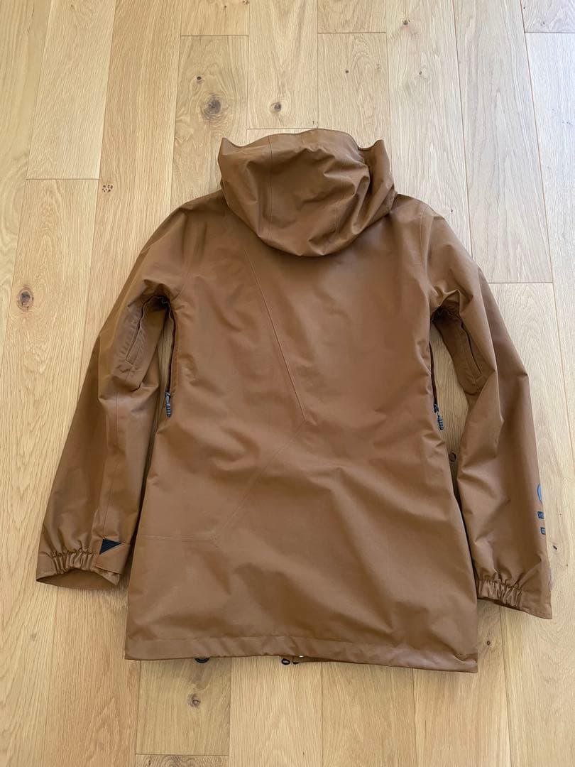 VOLCOM ブラウン スノーボードジャケット