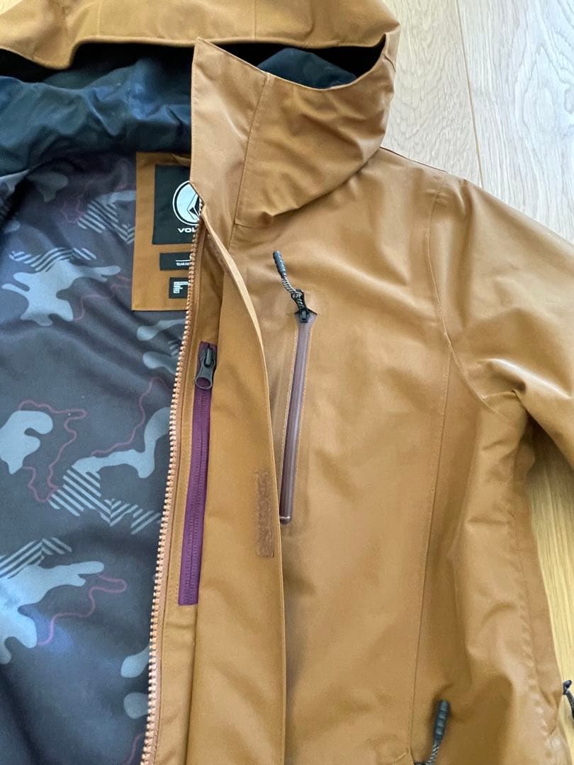 VOLCOM ブラウン スノーボードジャケット