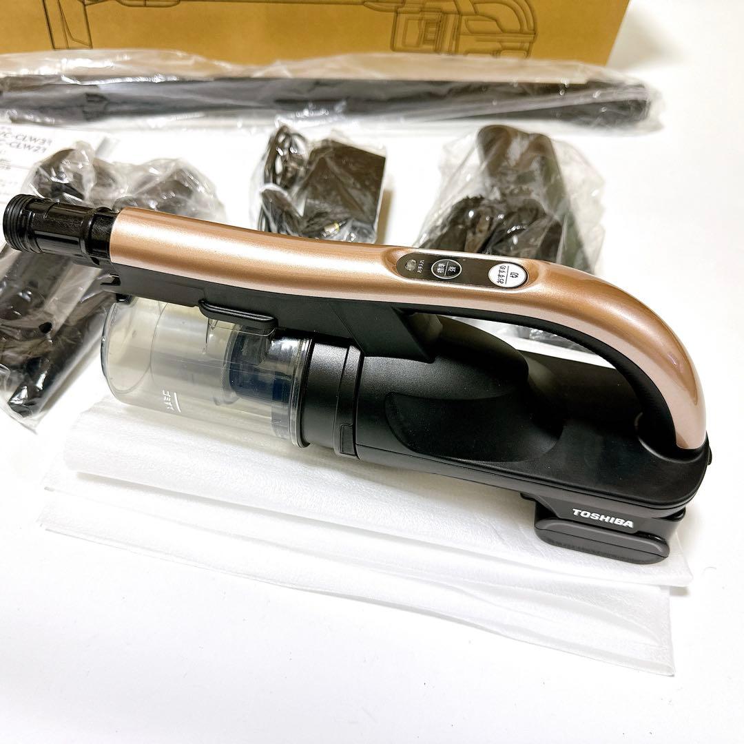 ほぼ未使用品 TOSHIBA VC-CLW21 コードレスクリーナー