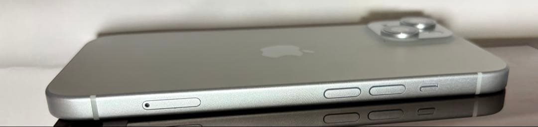 iPhone 15 128GB バッテリー90パーセントSIMフリー