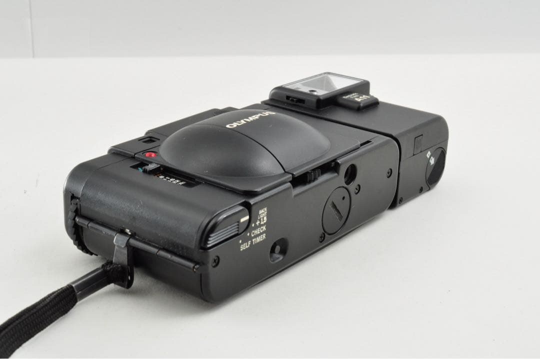 美品⭐︎動作確認済　OLYMPUS XA + A11とNikon L35AD