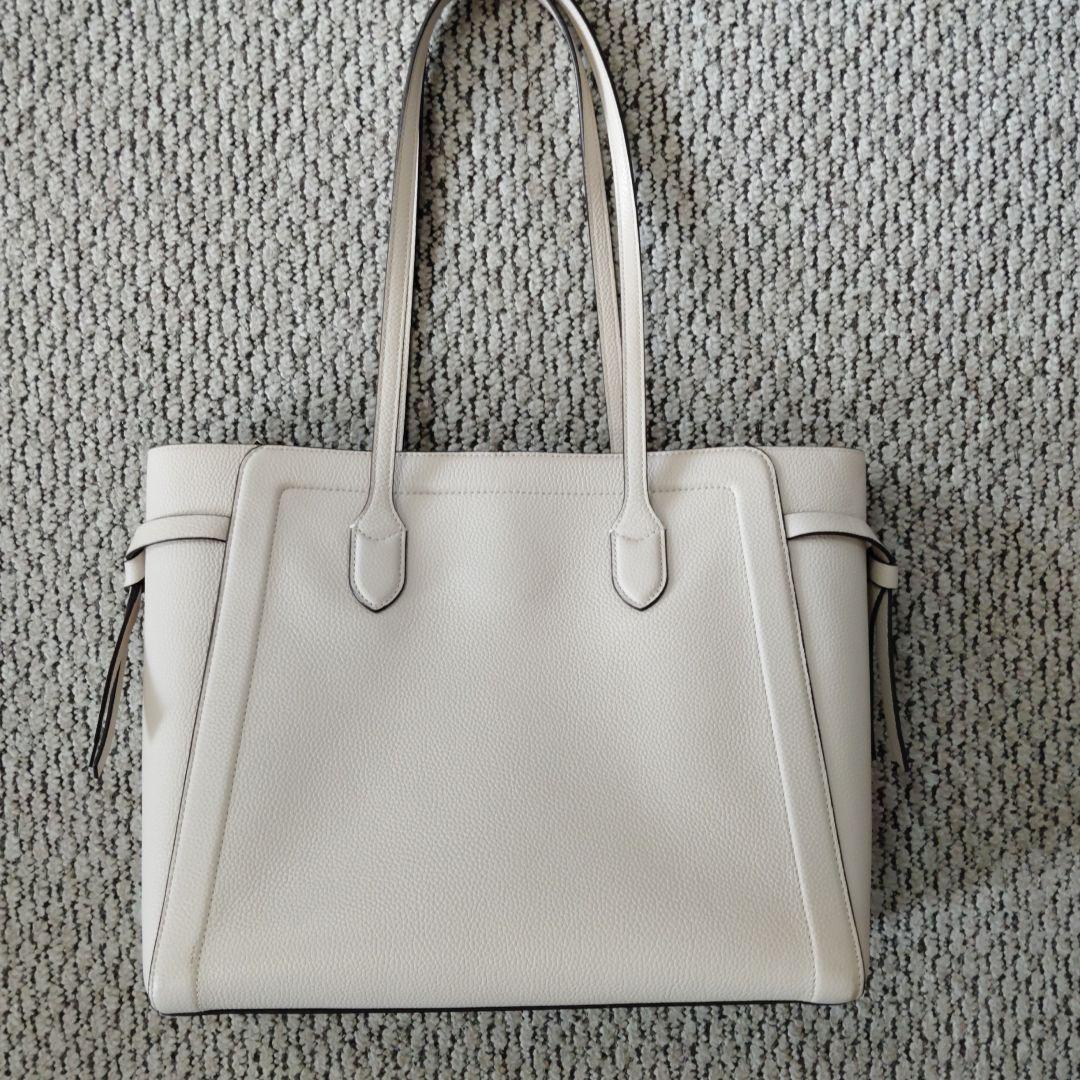 ケイトスペードホワイトレザートートバッグ