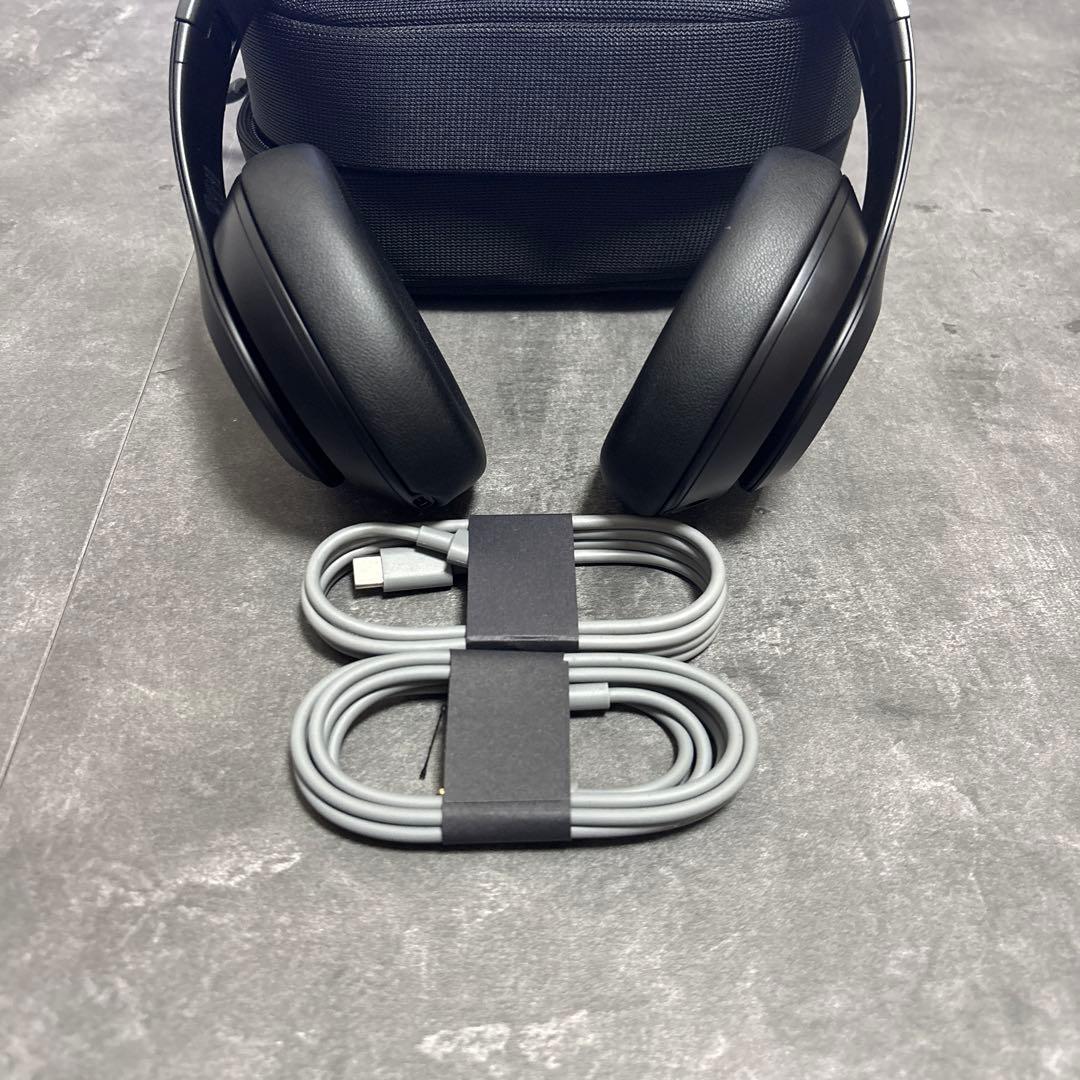 ワイヤレスヘッドフォン Beats Studio Pro ブラック