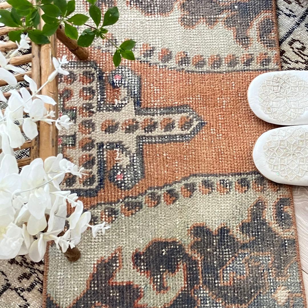 アヴァノス 42×82くすみオレンジ　ブラウニーブラウン　トルコヴィンテージラグ