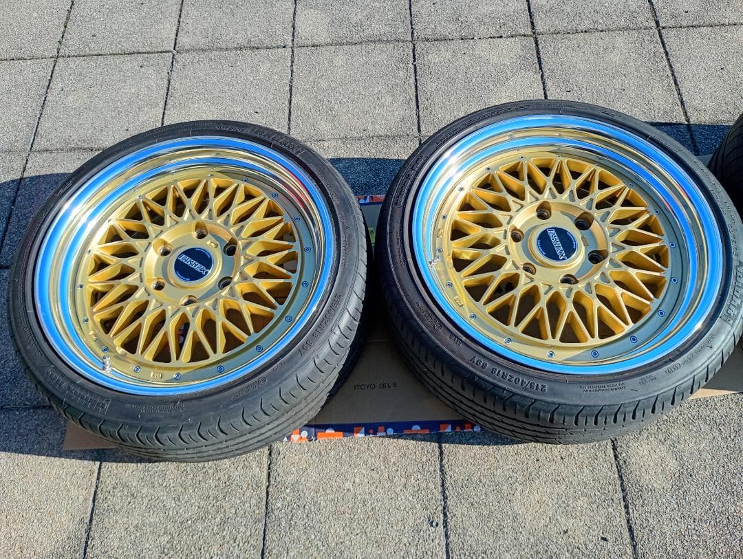 ハイエース ESSEX ENCM 18インチ 215/40R18