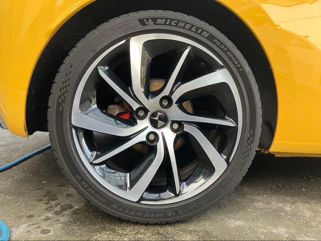 値下げ中！[直接引取]4本セットシトロエンDS3純正ホイールタイヤセット