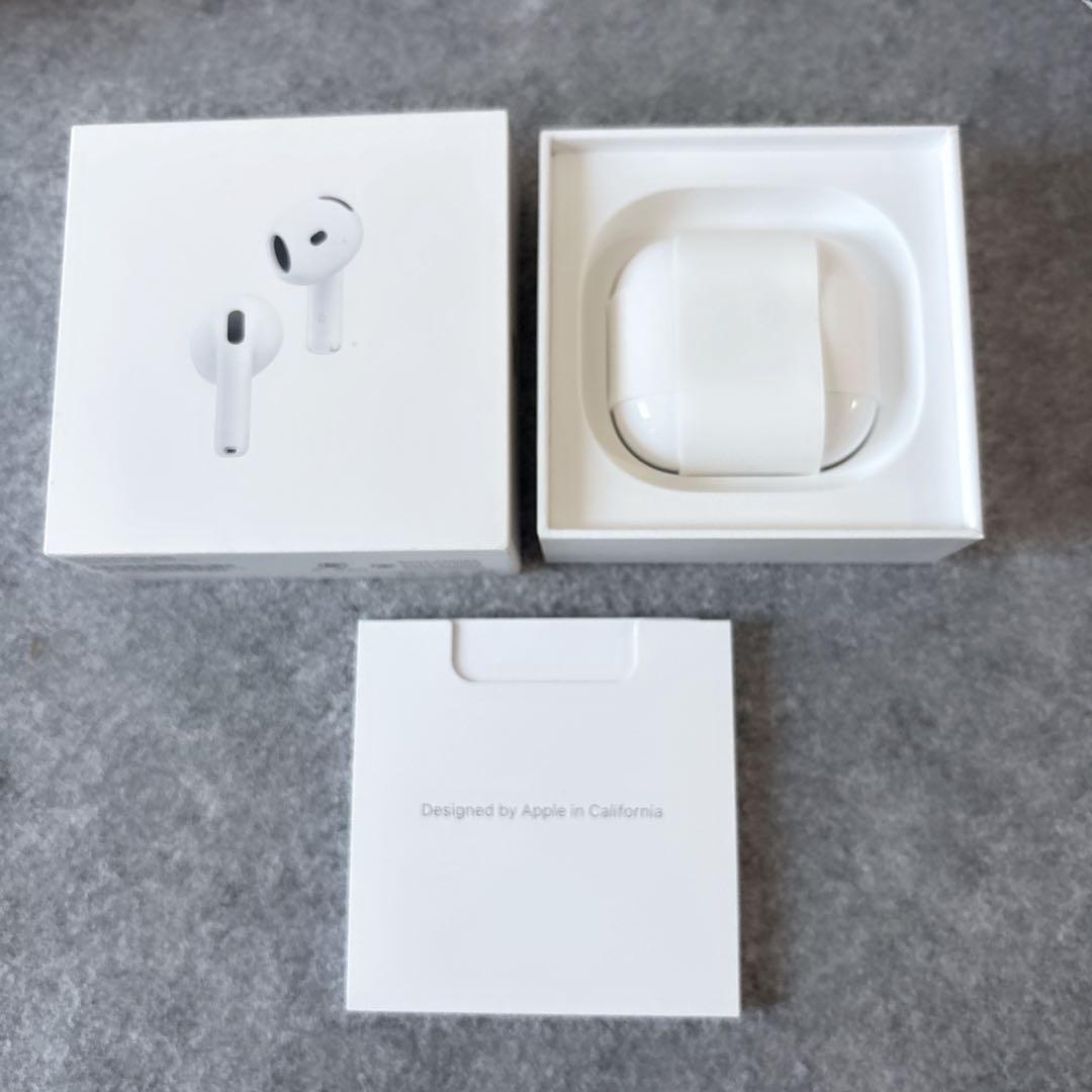 【美品】AirPods 4 アクティブノイズキャンセリング搭載モデル