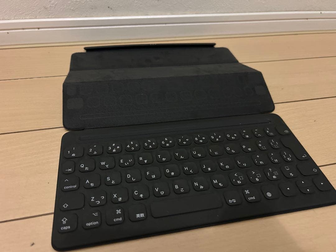 iPad第8世代 セルラーモデル128GB ＋ Appleスマートキーボード