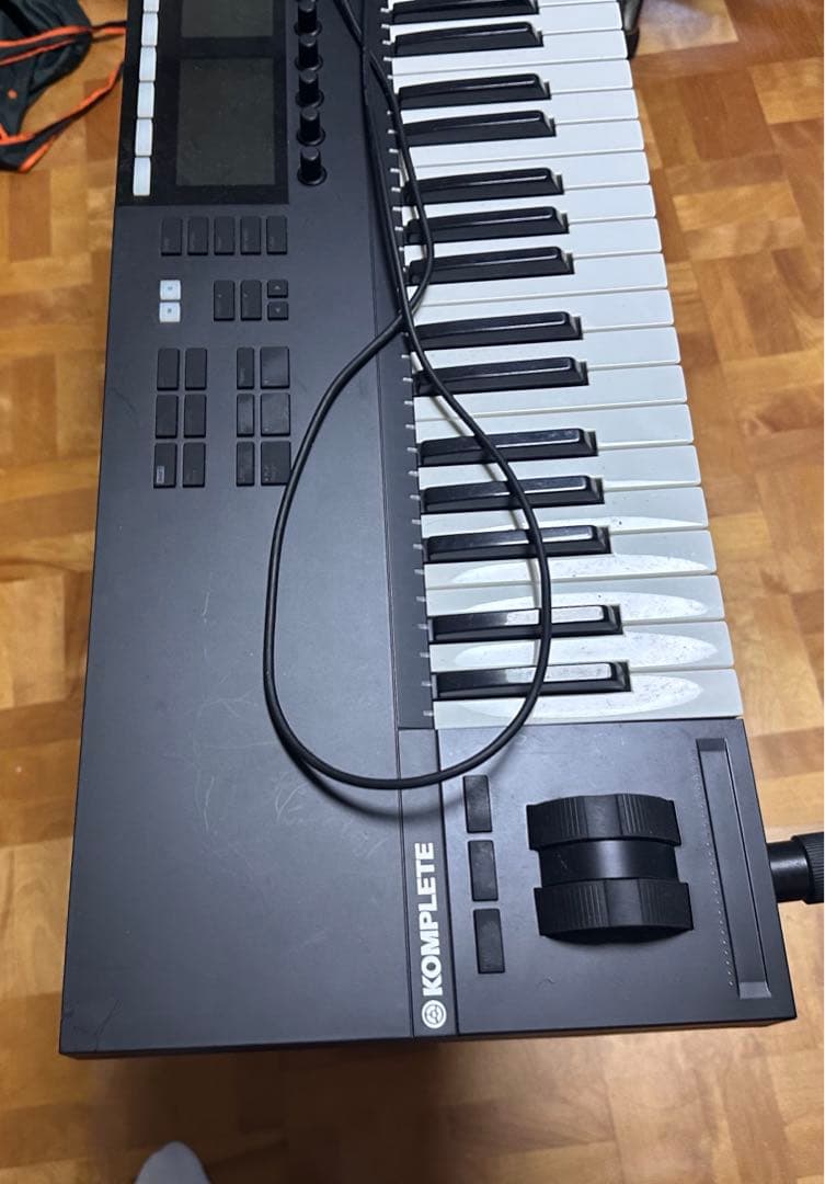 KOMPLETE KONTROL S61 mk2 トランスファーIDあり