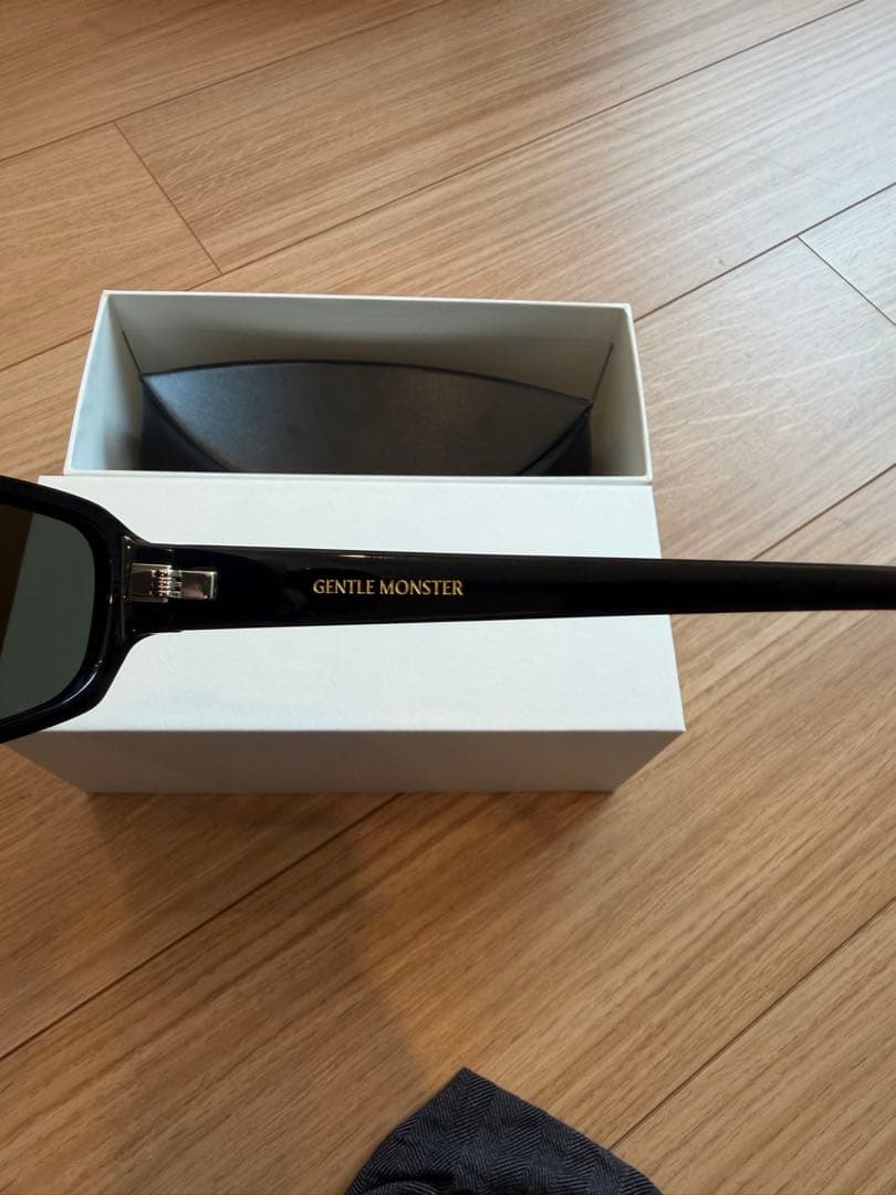 小物 GENTLE MONSTER HALO