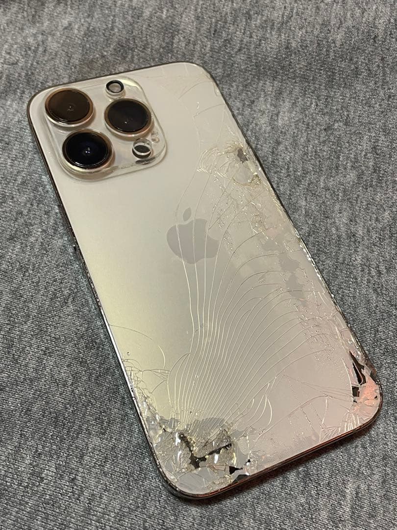 iPhone 14 Pro 本体 バッテリー81% 背面割れ