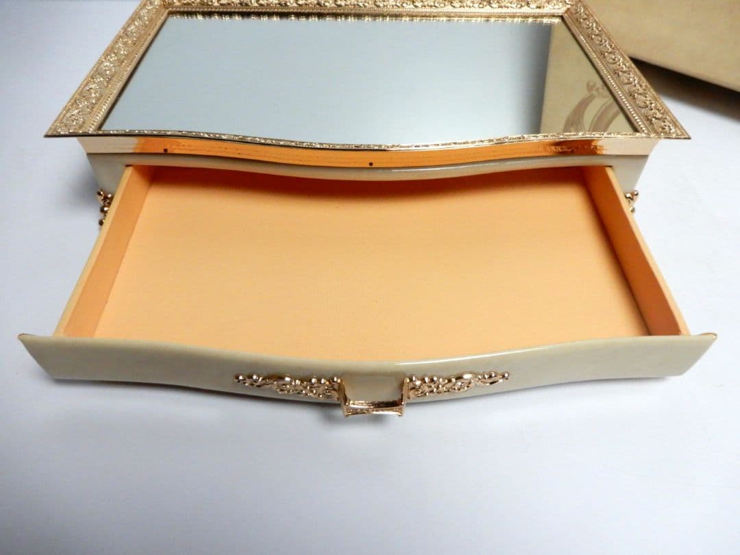 【美品】資生堂 花椿会記念品 ファンタジードレッサー プリオール