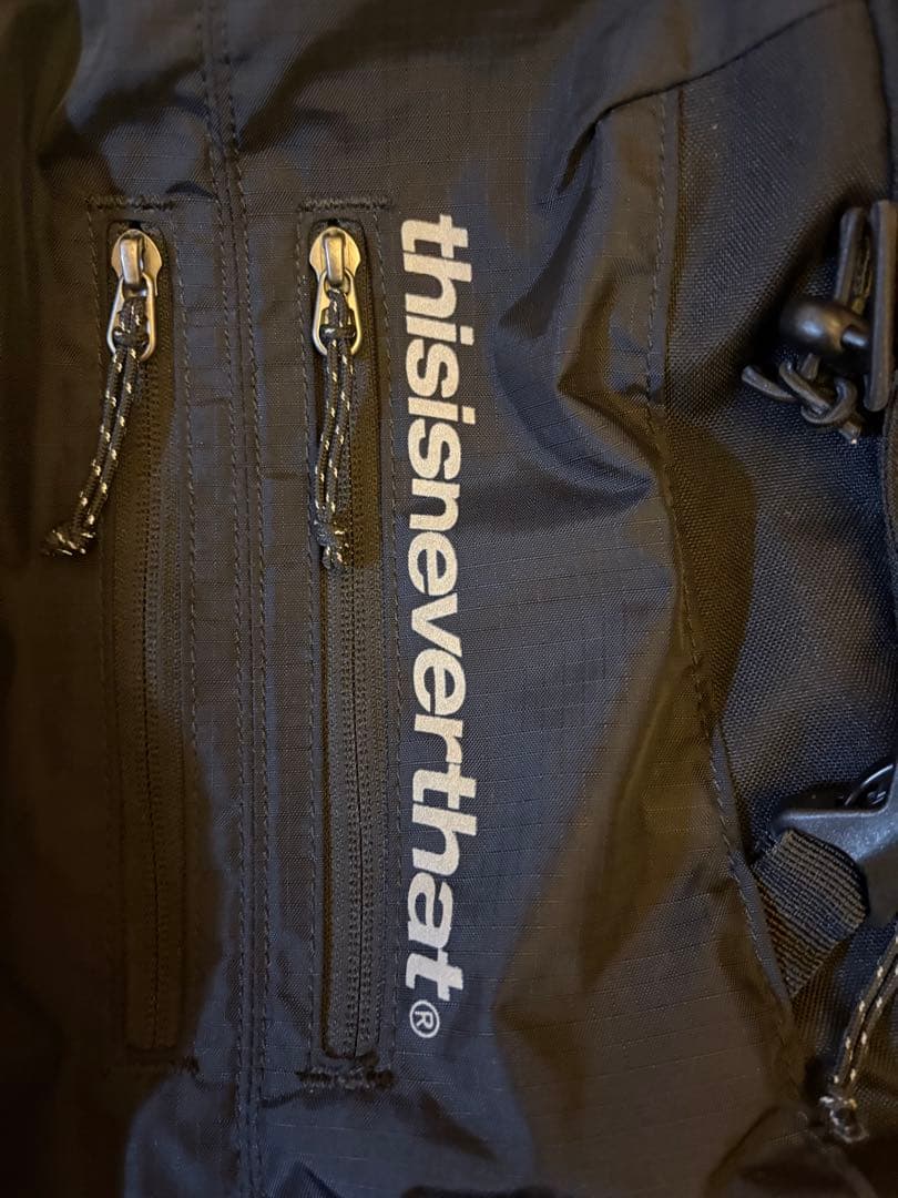thisisneverthat ブラック バックパック　通学用リュックネバザ