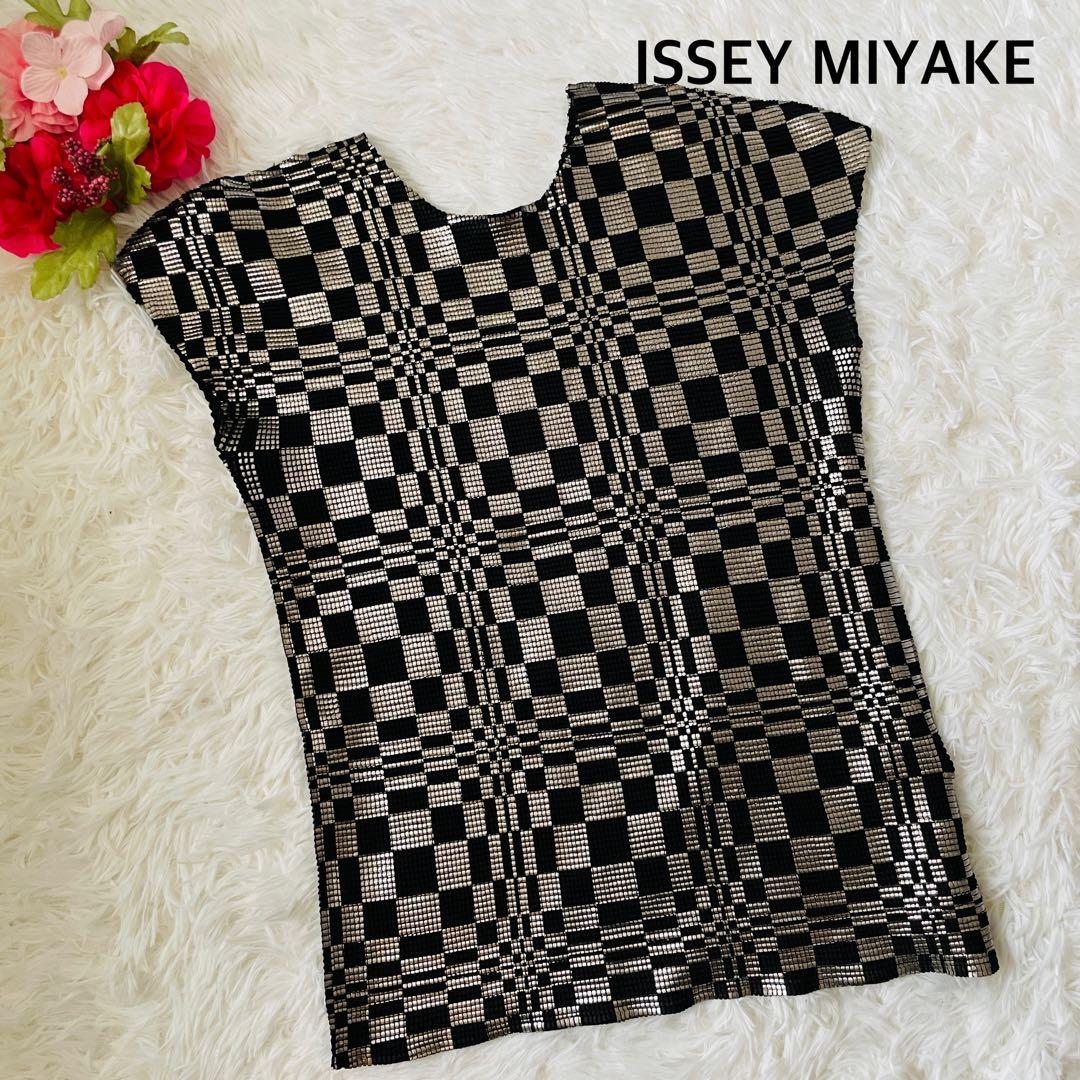 【美品】ミー/イッセイミヤケ 半袖カットソー サイズ― - 黒×シルバー