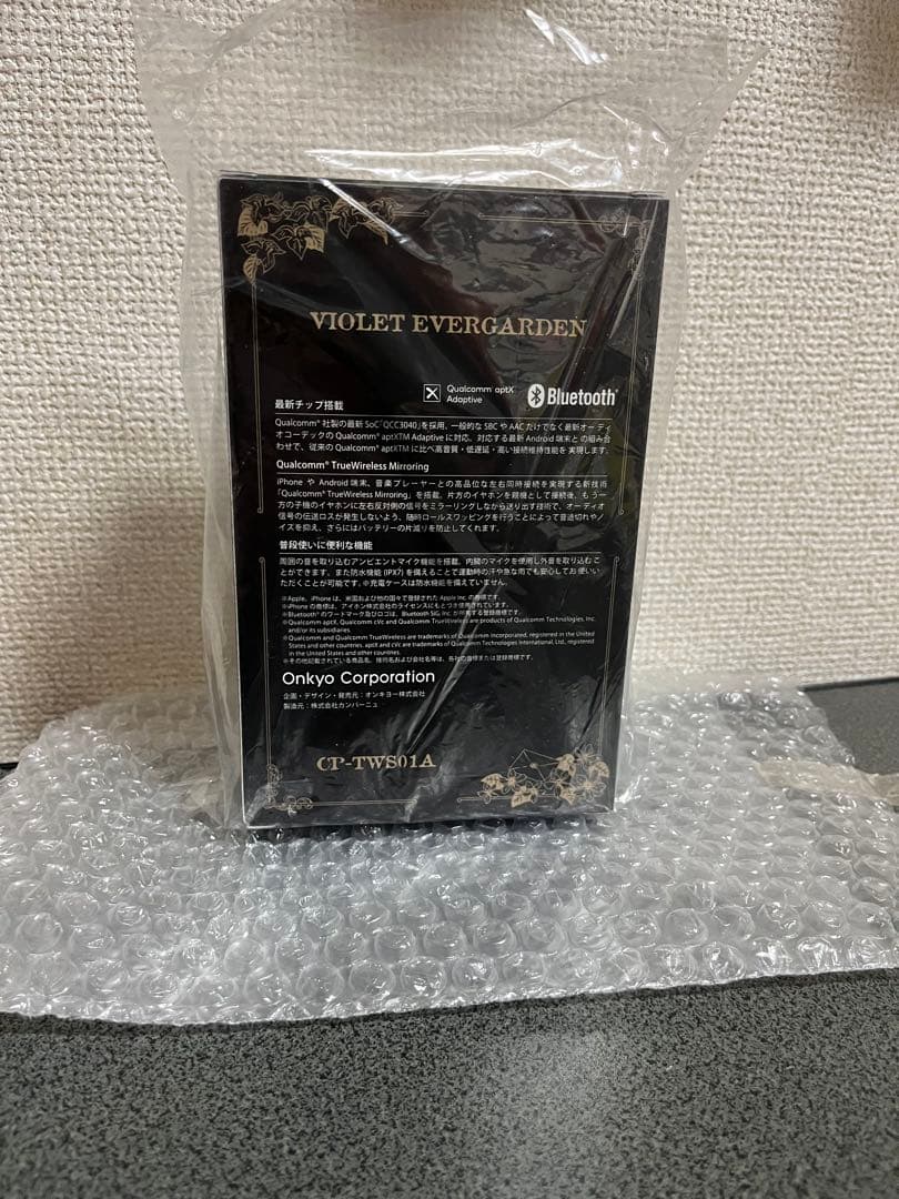 【新品】ヴァイオレットエヴァーガーデン コラボモデル イヤホン