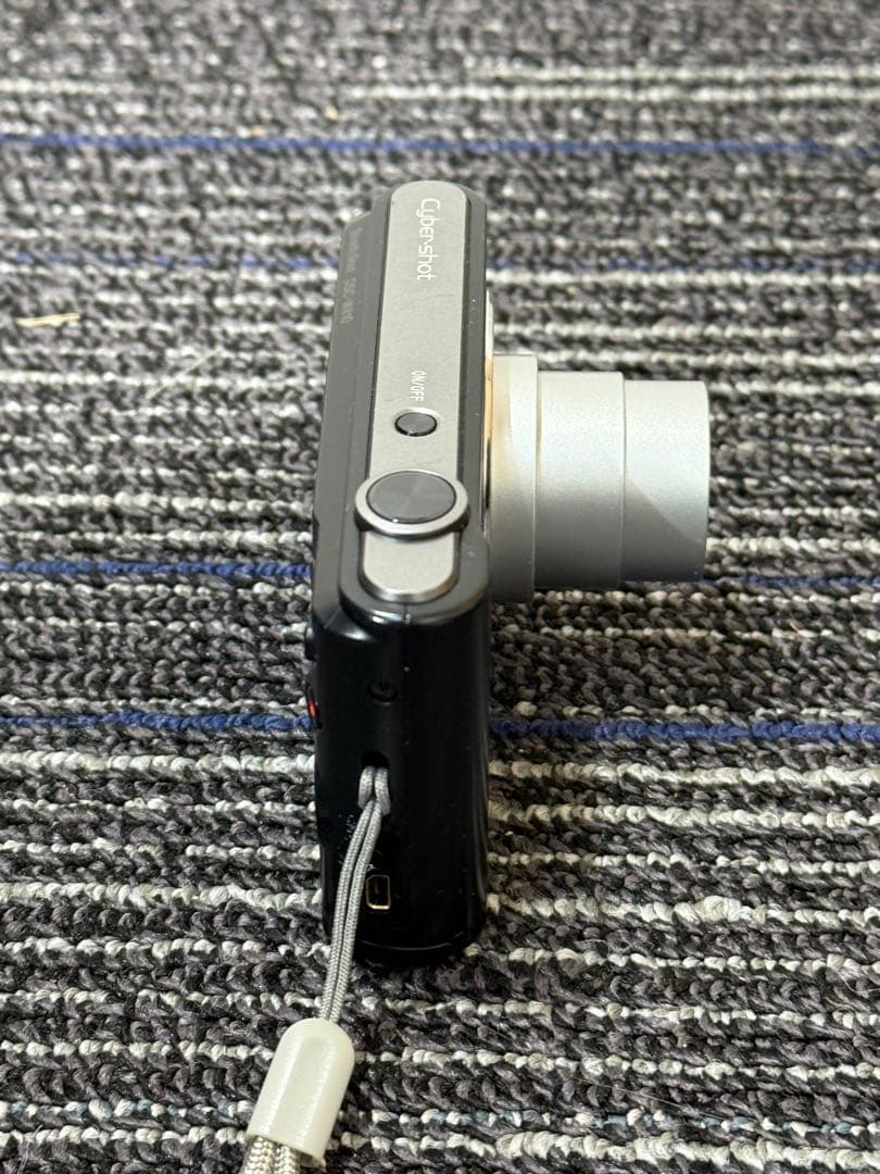 Kdyusnnnf　SONY サイバーショット DSC-W810 ブラック