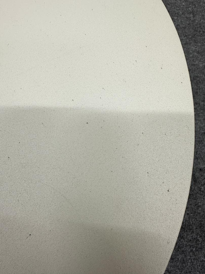 ボーコンセプト■Expose　サイドテーブル　シンプル　モダン　ウォームグレー