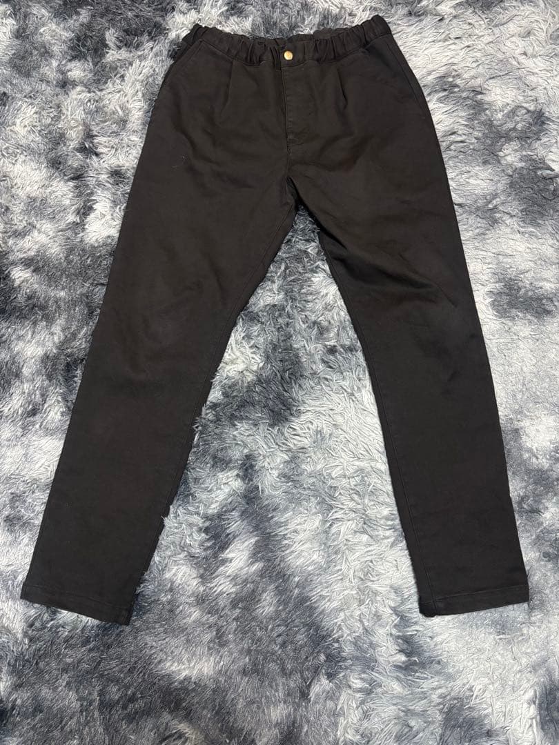 Japan Made屋いつかは、究極の黒パン　L ジャパンメイド屋